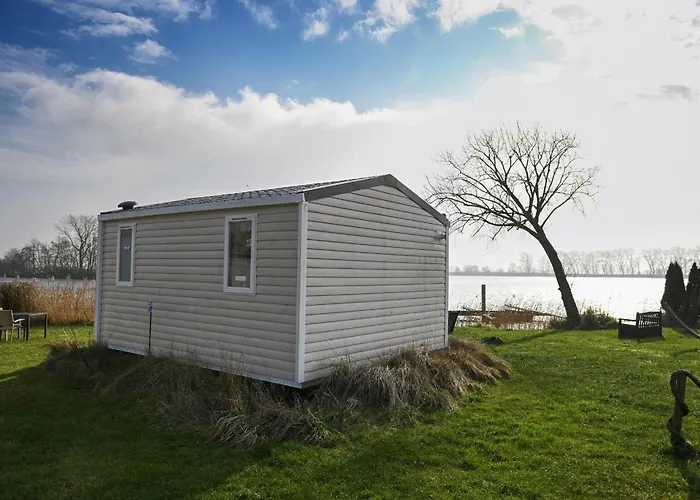 - Eidernest 1 Vakantiehuis Suderstapel